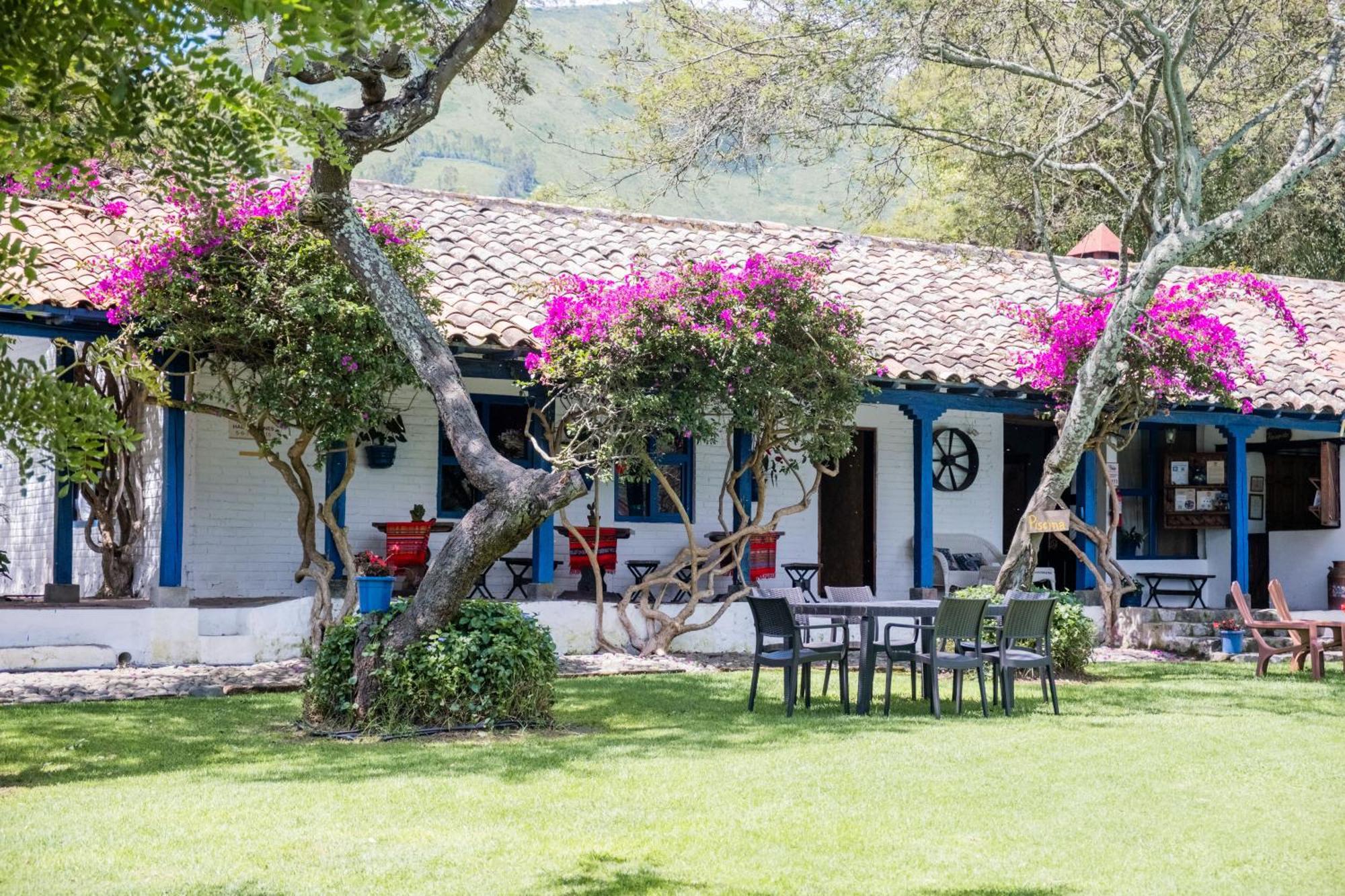 Hotel Hacienda San Francisco à Tumbabiro Extérieur photo